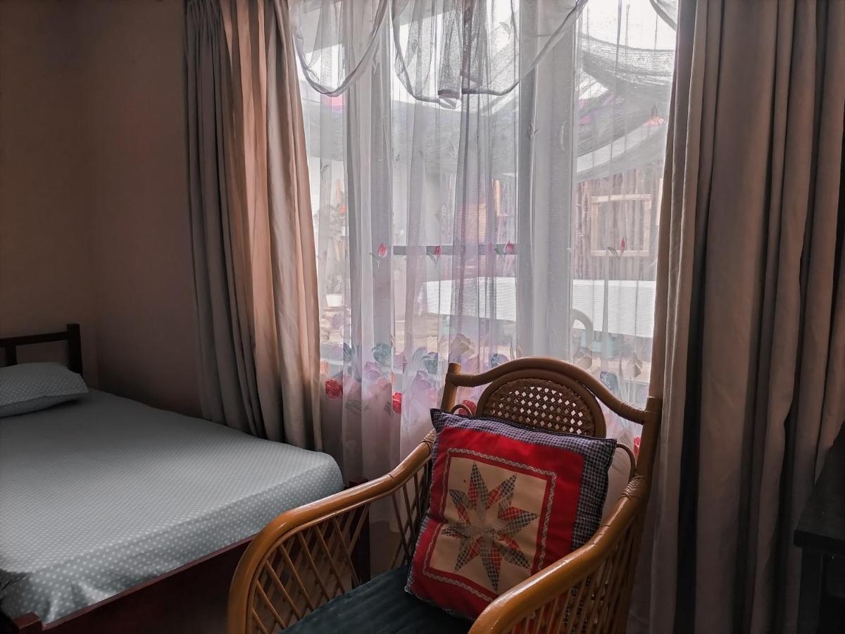 Brussels Homestay Kost Balige Zewnętrze zdjęcie